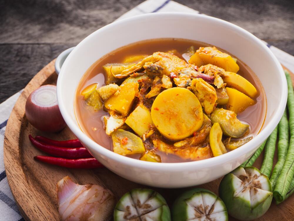 แกงส้มใต้ หนึ่งในอาหารจากร้านเด็ด centralwOrld