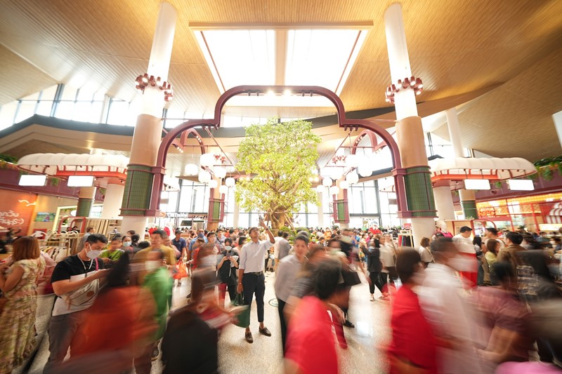 Central Pattana reaffirms its leadership as the No. 1 real estate developer, winning the BCI Asia Awards 2024