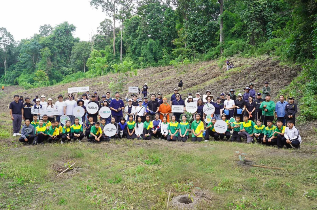 เซ็นทรัลพัฒนา เดินหน้าพันธกิจ มุ่งสู่องค์กร Net Zero 2050 สานต่อโครงการ “One Million Trees” ฟื้นฟูป่าซับคาร์บอน จ.ลำปาง ปีที่ 4 จับมือร่วมกับ “มูลนิธิแม่ฟ้าหลวงฯ – สถาบันวิจัยวิทยาศาสตร์สุขภา